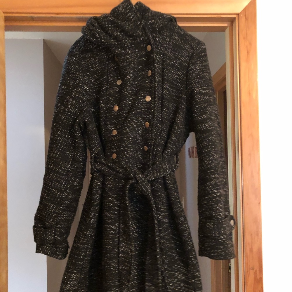 Knee length knit coat